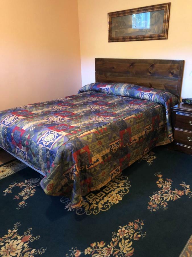 Colton Point Motel Wellsboro Kültér fotó